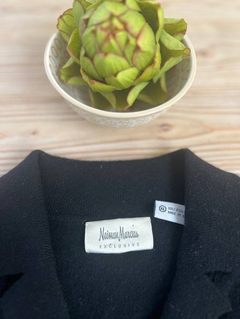 Neiman Marcus Exclusive 100% Cashmere Black Polo Sweater XL - Picture 6 of 7